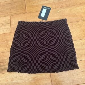 NWT Pretty Little Things Brown Checkerboard Lettuce Hem Print Micro Skirt Size 4